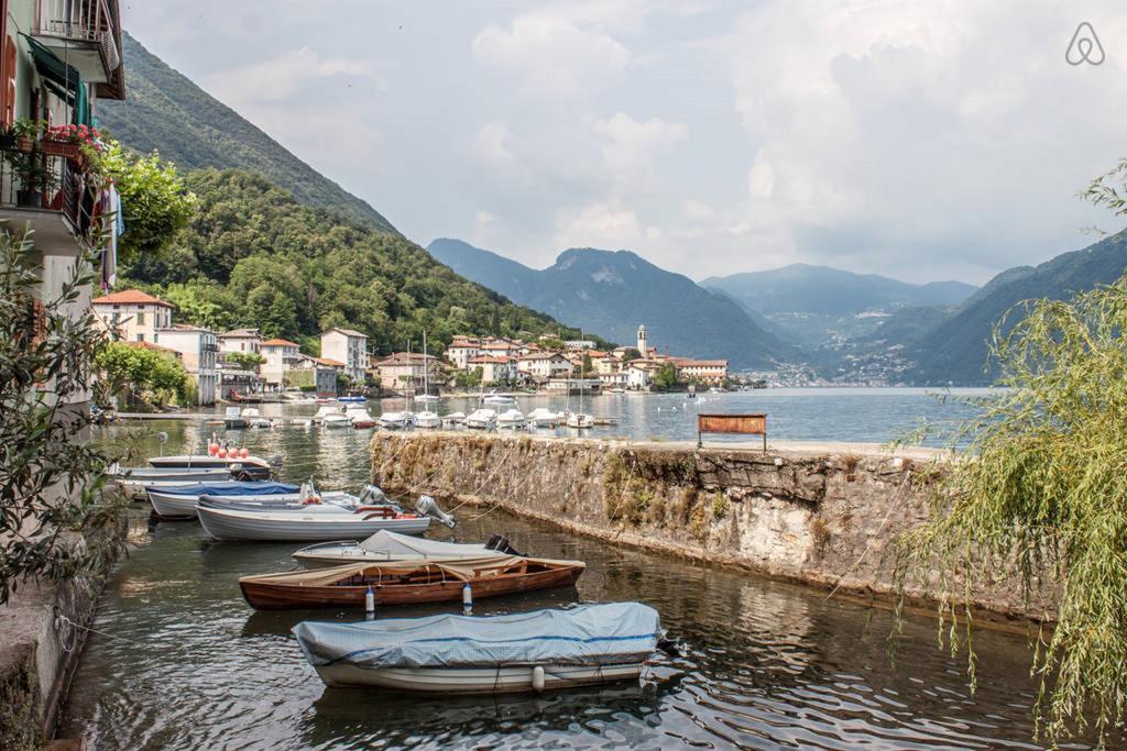 La Mansarda Sul Lago Lezzeno Szoba fotó