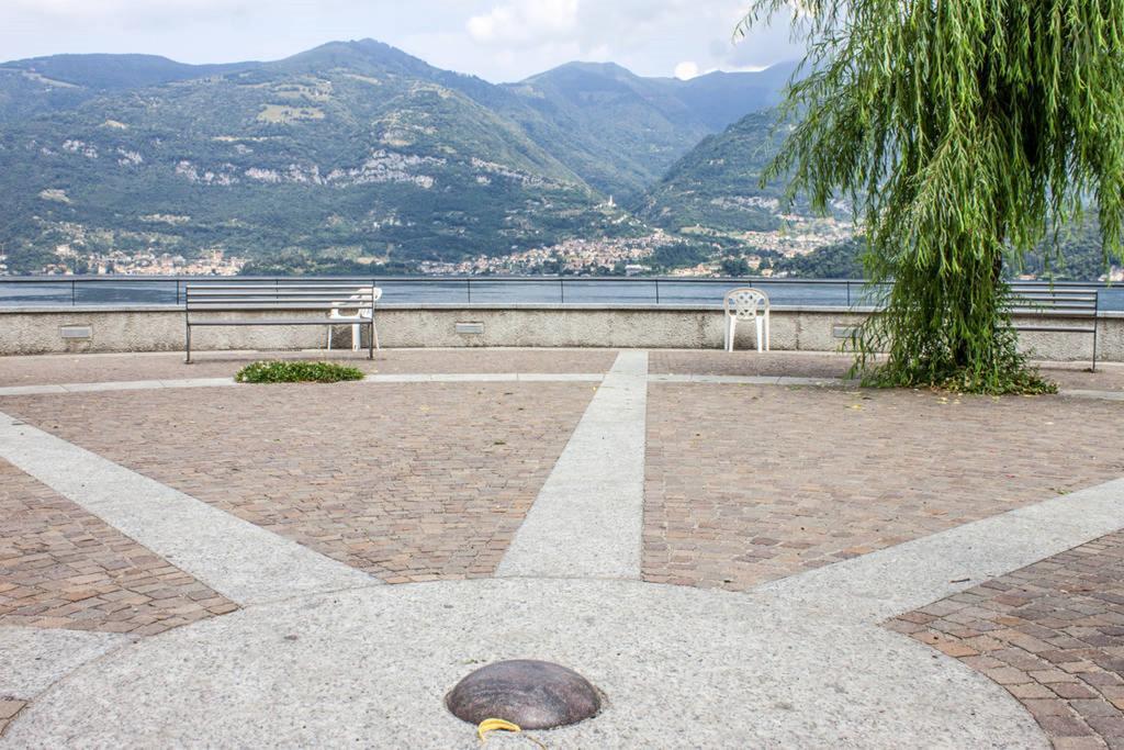La Mansarda Sul Lago Lezzeno Szoba fotó